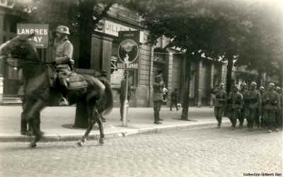 Dijon-Defile1940.JPG (100857 octets)